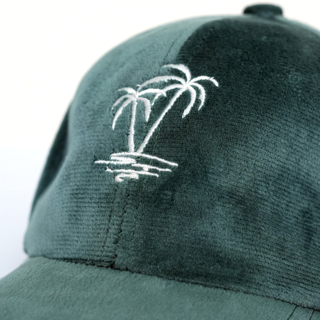 Men cotton and suede caps online in Pakistan. Baseball caps, caps for men, premium caps, caps pakistan